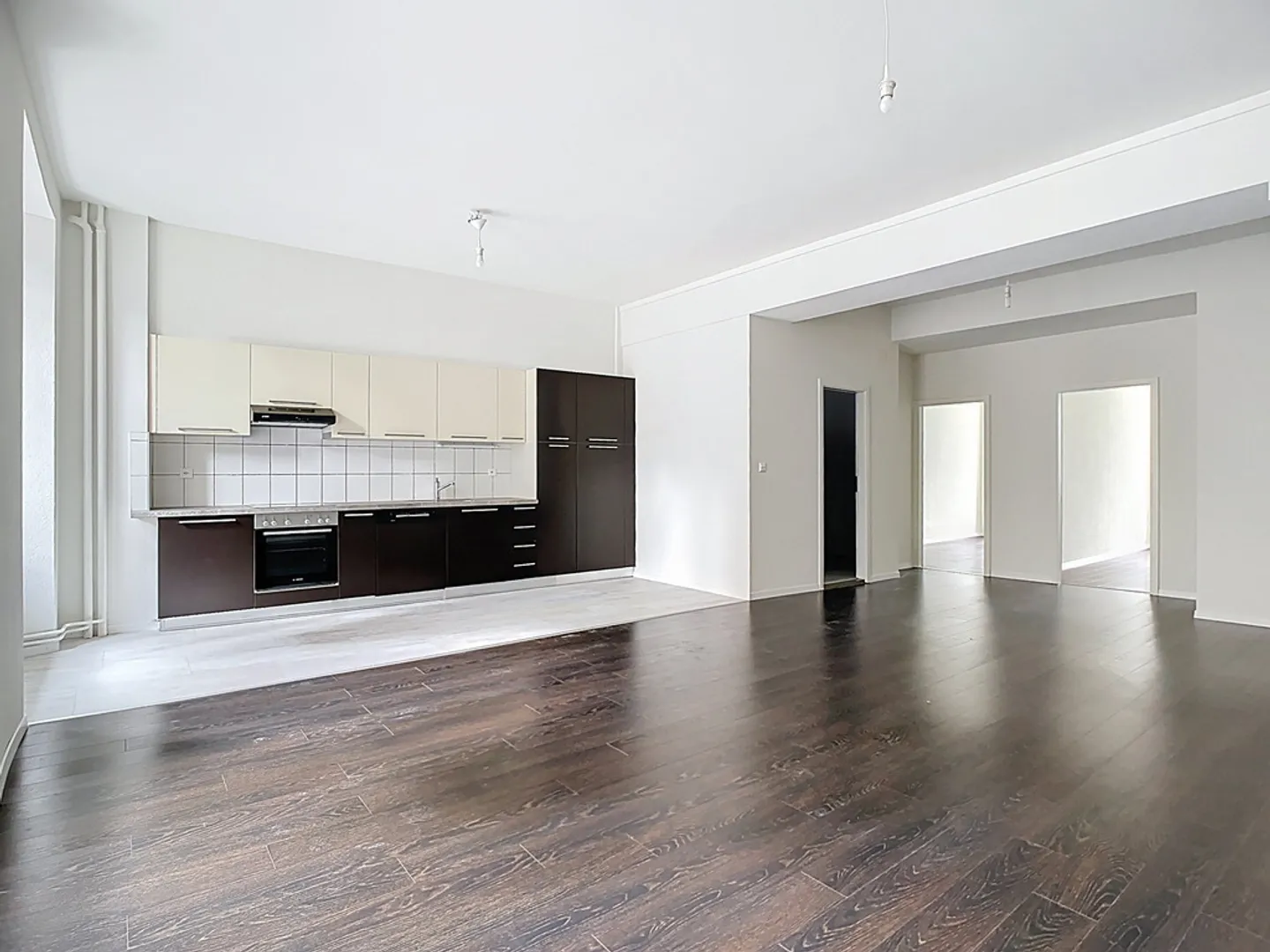 Wohnung mit 5 Zimmern - Foto 1 von 12