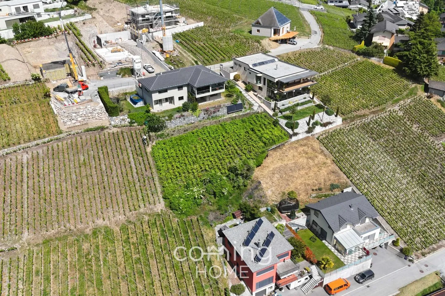 Terreno soleggiato a Leuk con vista mozzafiato - completamente servito - Foto 3 di 10