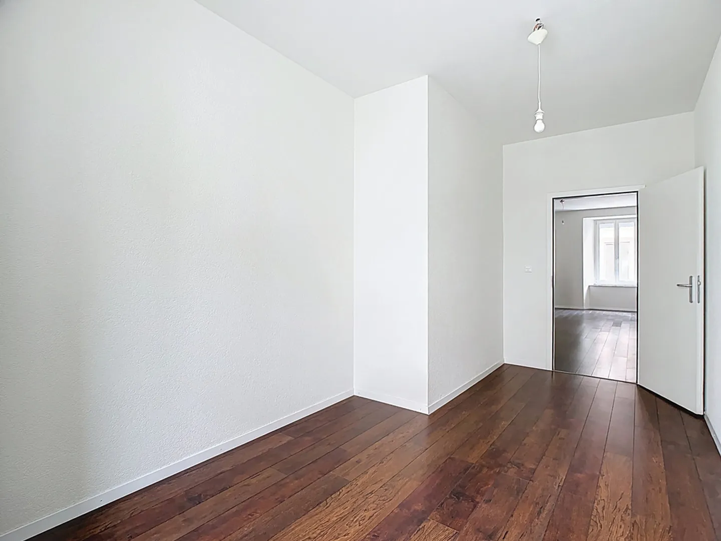 Wohnung mit 5 Zimmern - Foto 7 von 12