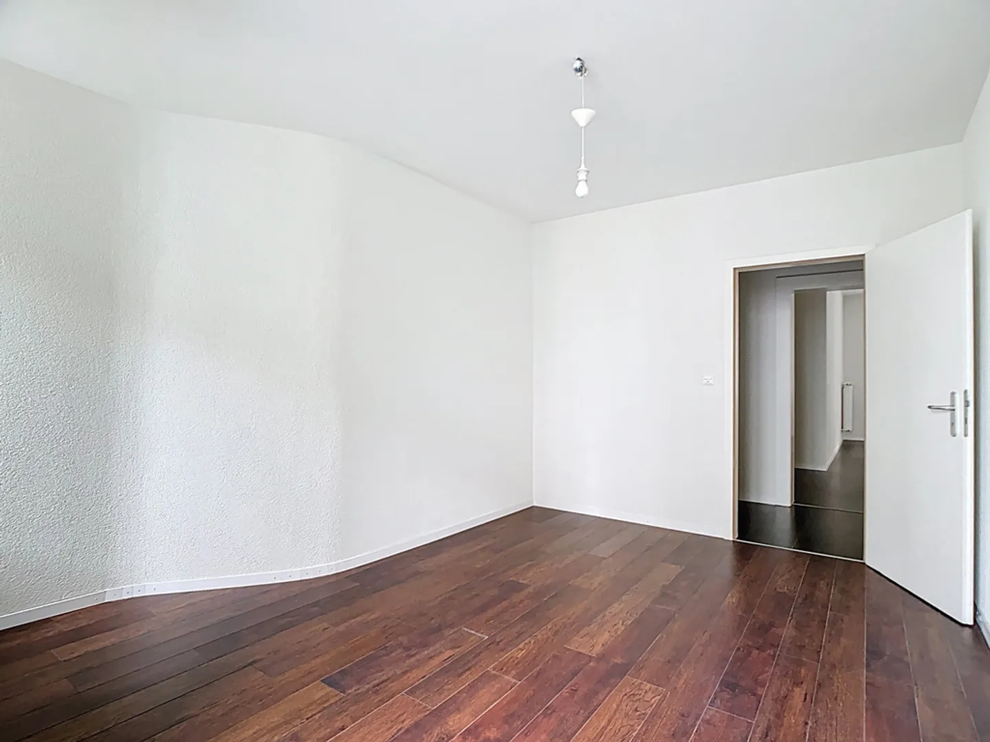 Wohnung mit 5 Zimmern - Foto 9 von 12