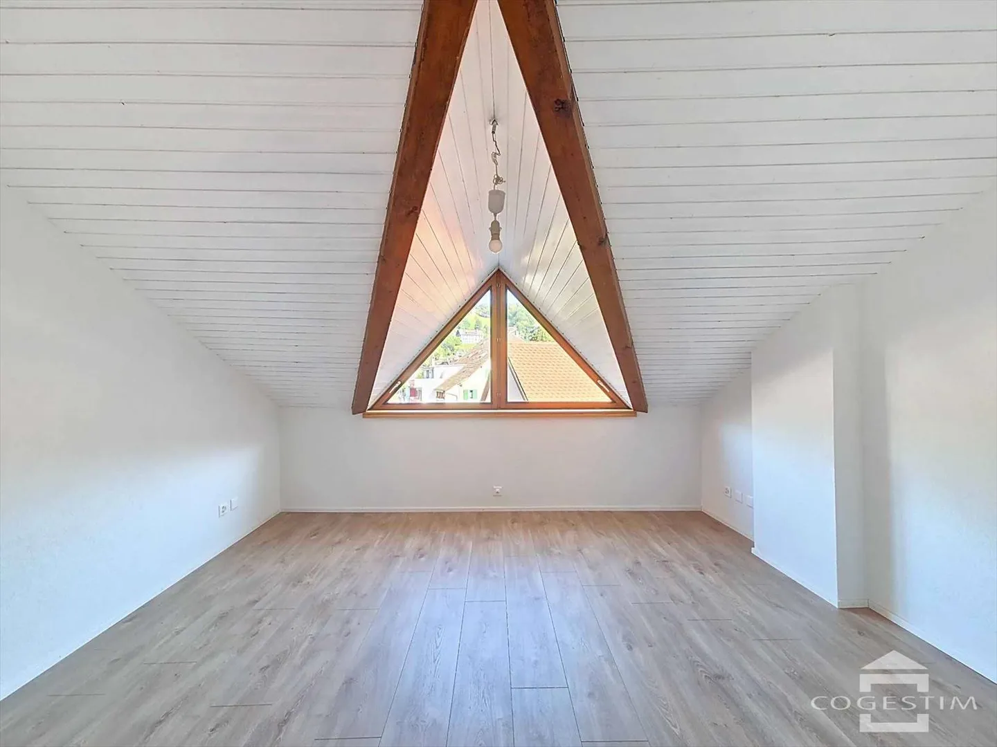 Appartement 4.5 pièces - Photo 5 sur 9