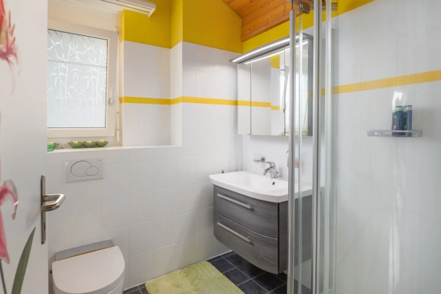 Ampia casa a schiera angolare di 5,5 stanze con giardino e molto spazio per tutta la famiglia - Foto 12 di 13