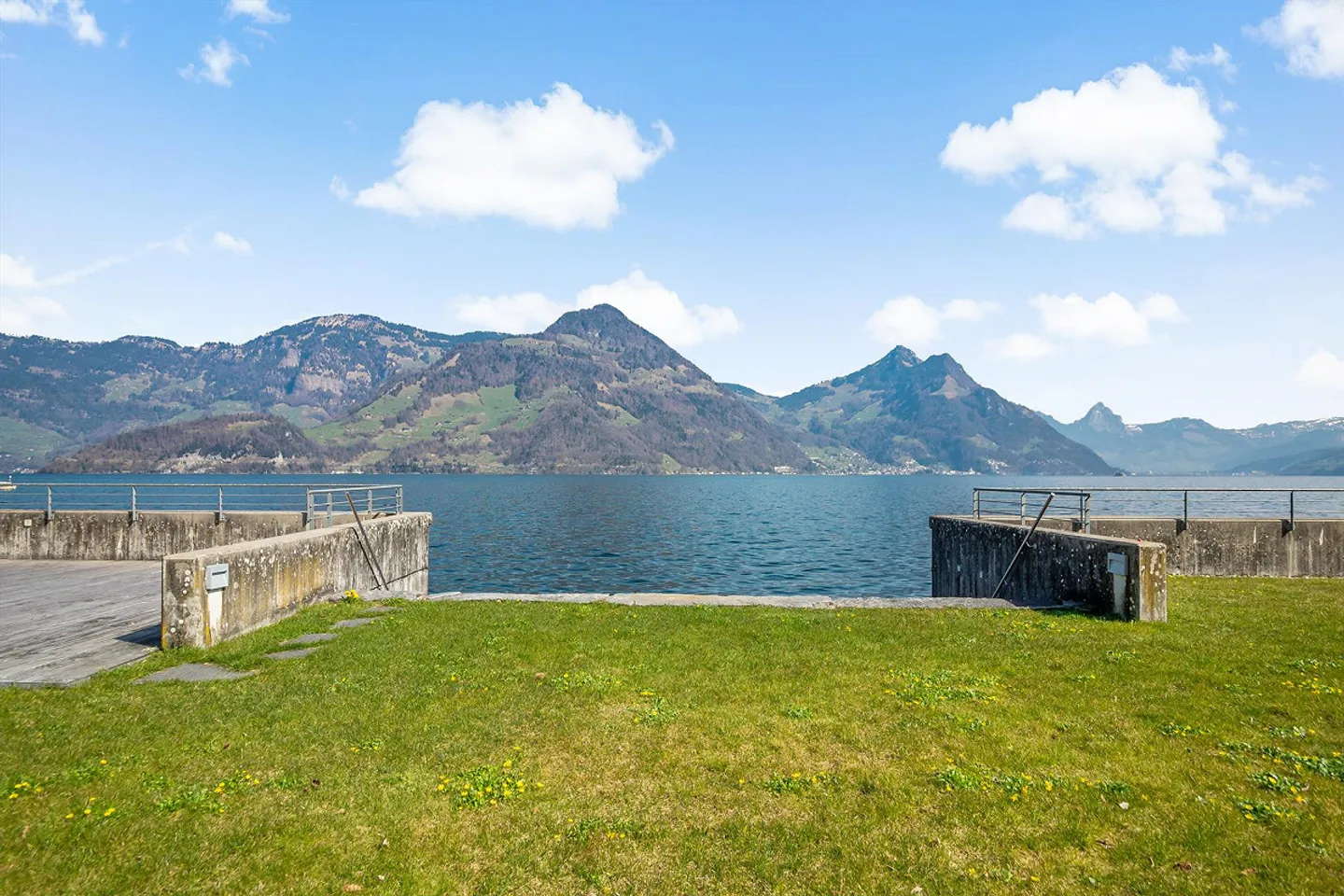 3.5 Room Apartment Near the Lake - Photo 3 of 10