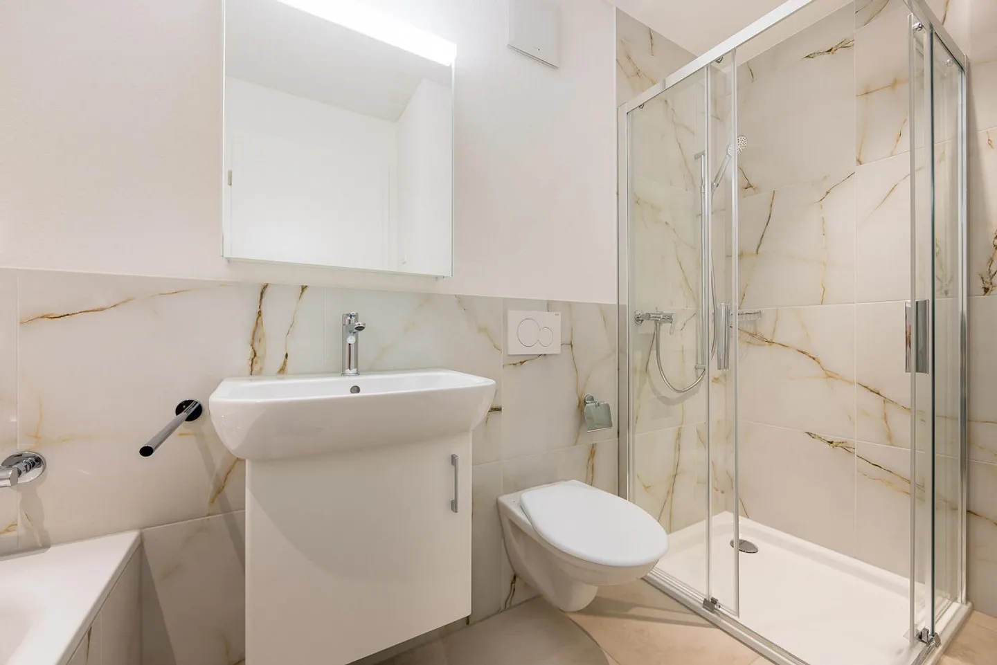 Appartamento unico di 3,5 stanze con grande terrazza - Foto 6 di 11
