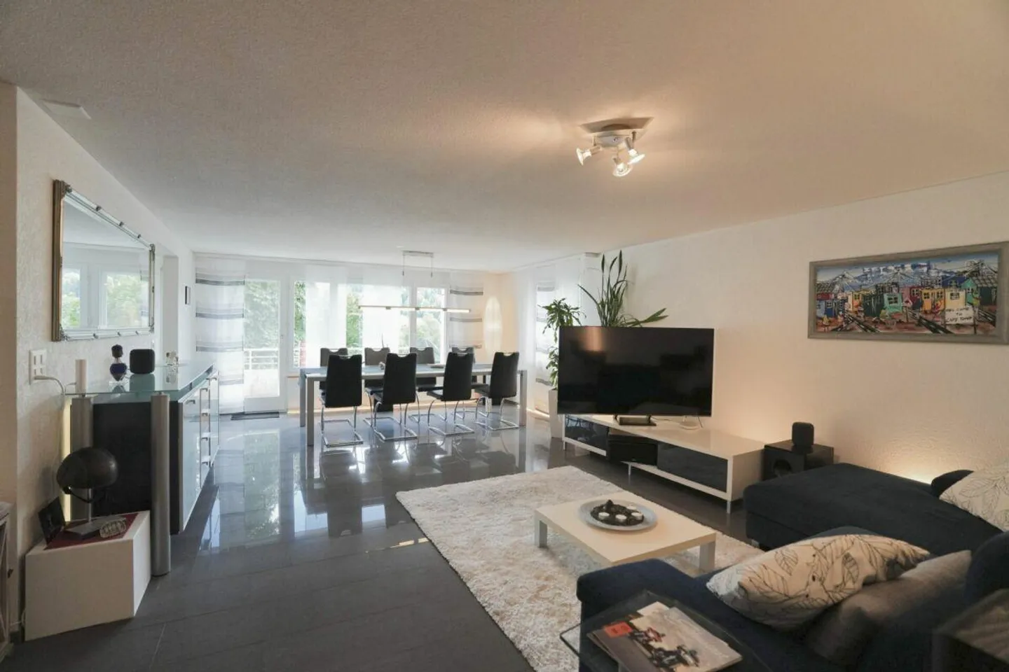 Quiet and sunny 4.5-room apartment - Photo 3 of 11