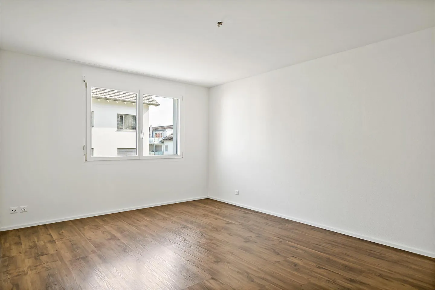 3.5 Room Apartment Near the Lake - Photo 5 of 10