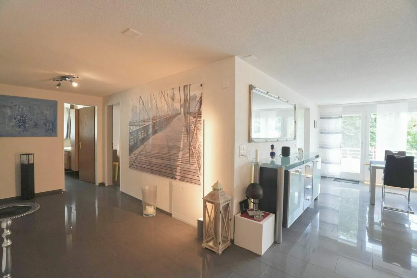 Quiet and sunny 4.5-room apartment - Photo 6 of 11