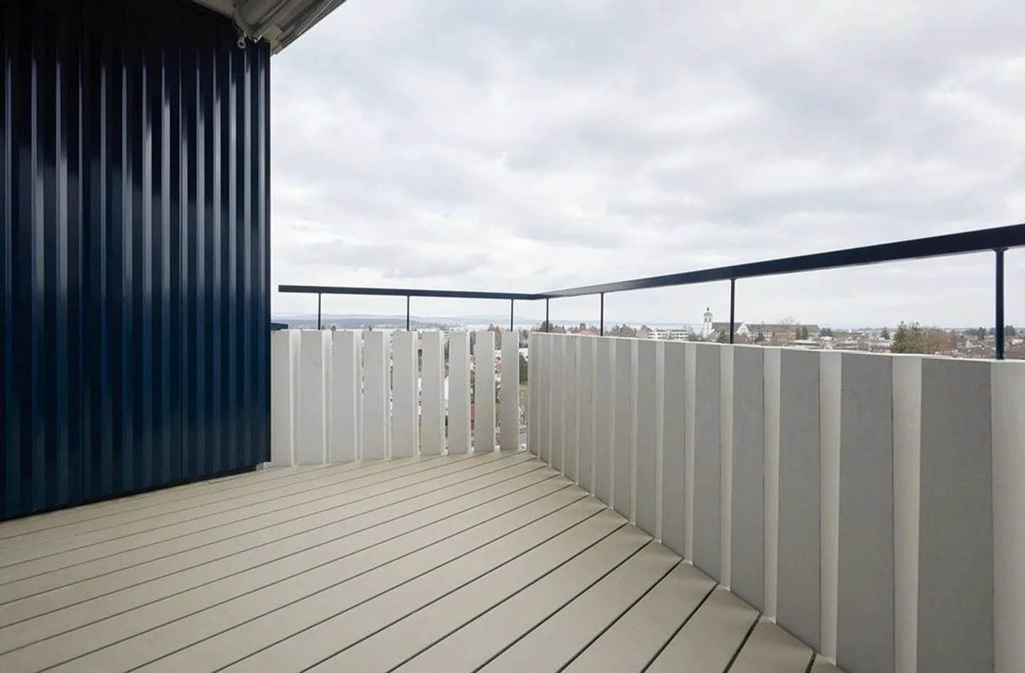 Excellent living in a central and sunny location! - Photo 9 of 10