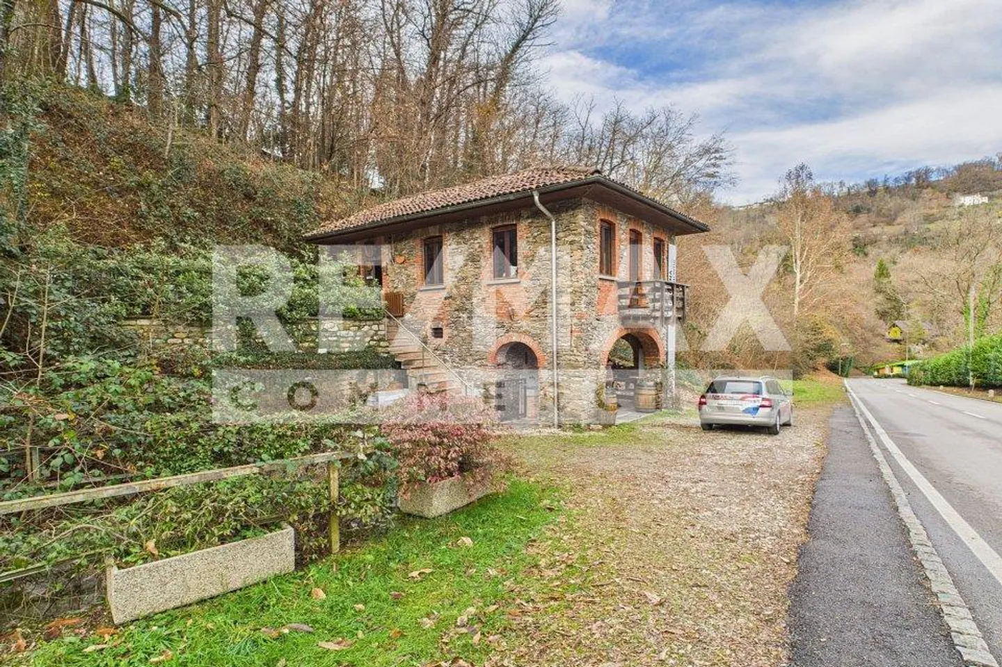 A corner of tradition: grotto for sale in Monteggio - Photo 3 of 13