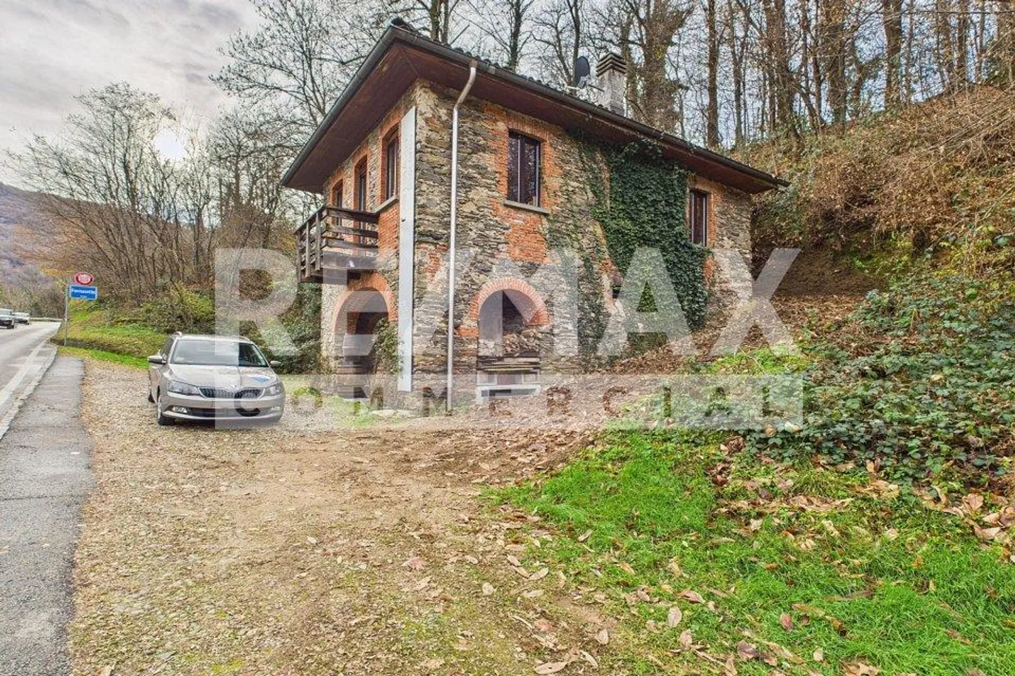 A corner of tradition: grotto for sale in Monteggio - Photo 4 of 13