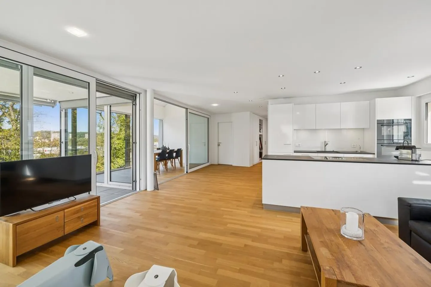 Light-flooded 5.5-room maisonette apartment - Photo 1 of 11