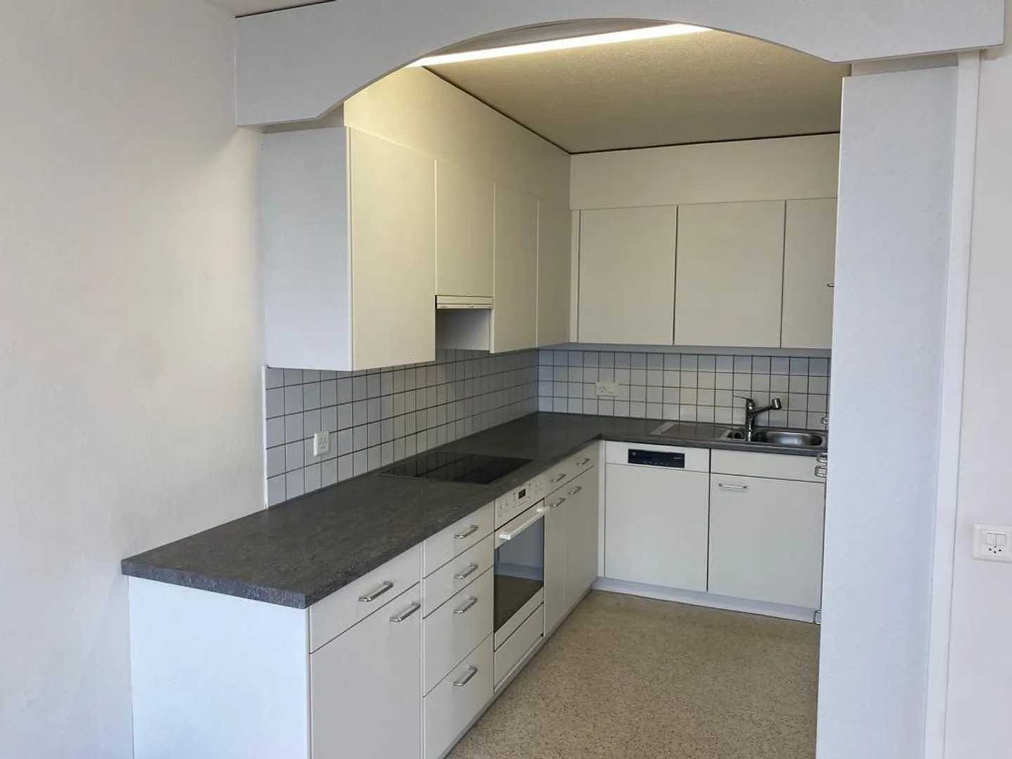 Central 3.5-room apartment - limited until March 31, 2027 - Photo 5 of 7