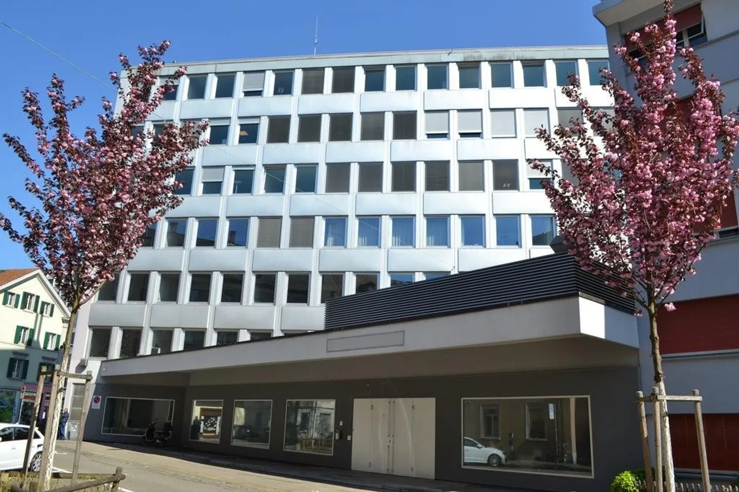 Place de parking dans le garage souterrain - 8004 Zurich - Photo 1 sur 1