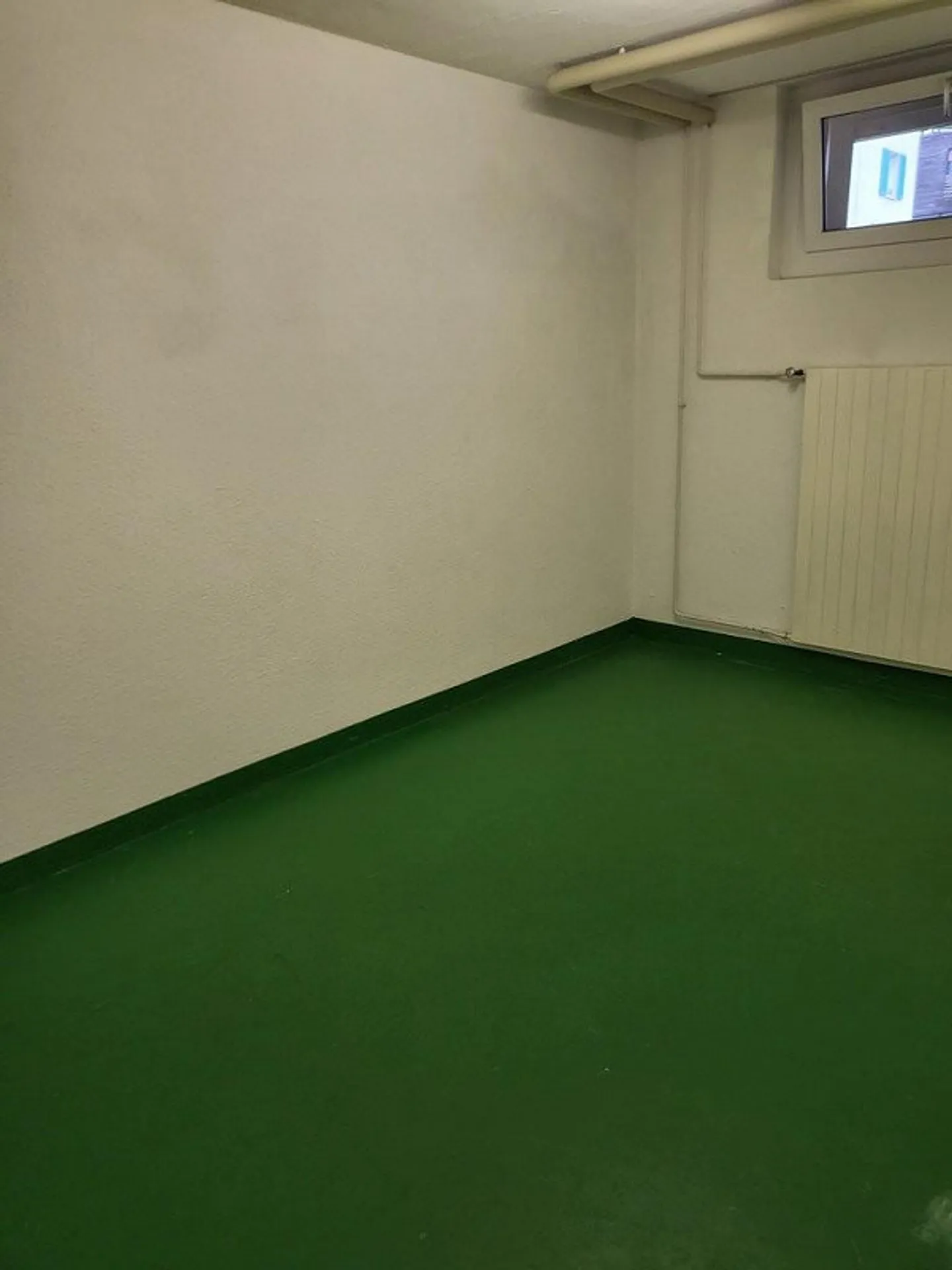 Craft Room for Rent - Photo 2 of 3