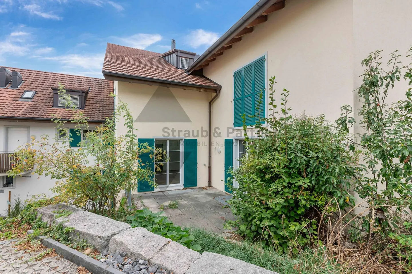 Jewel with Balcony and Garden Seating Area in the Heart of Oberweningen - Photo 3 of 11