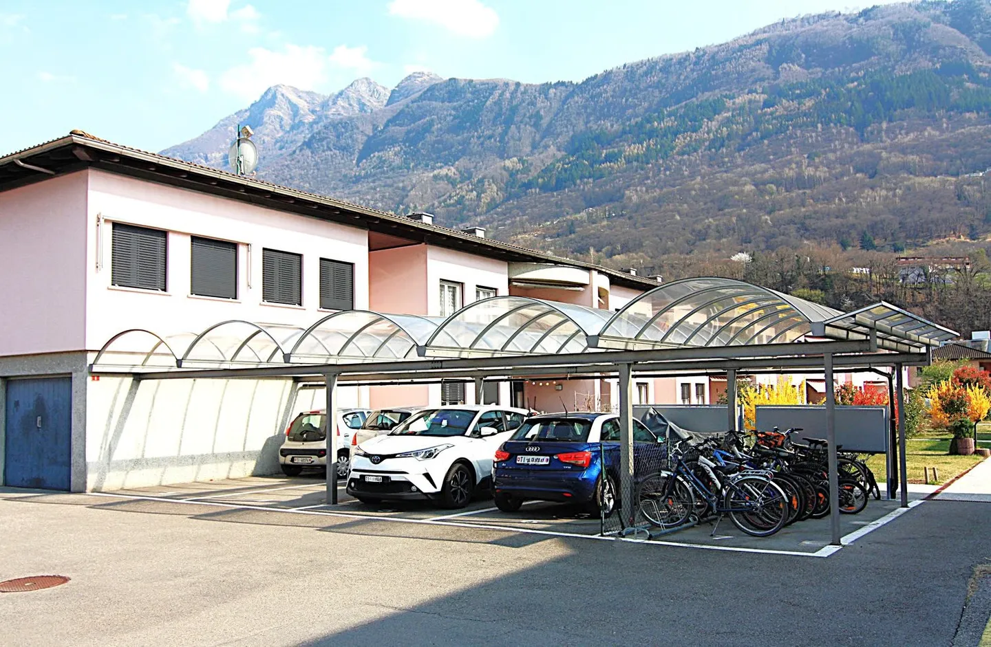 Stabile d'appartamenti a reddito a Sant'Antonino - Foto 7 von 8