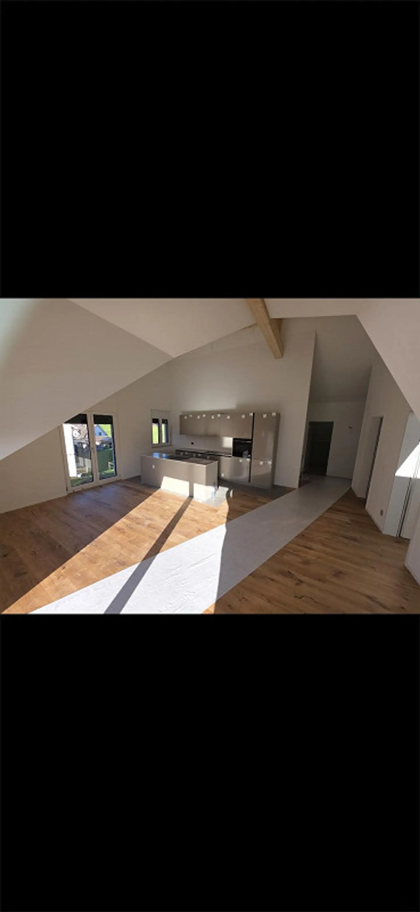 FIRST RENTAL modern 3.5 room penthouse in Münchwilen - Photo 1 of 6