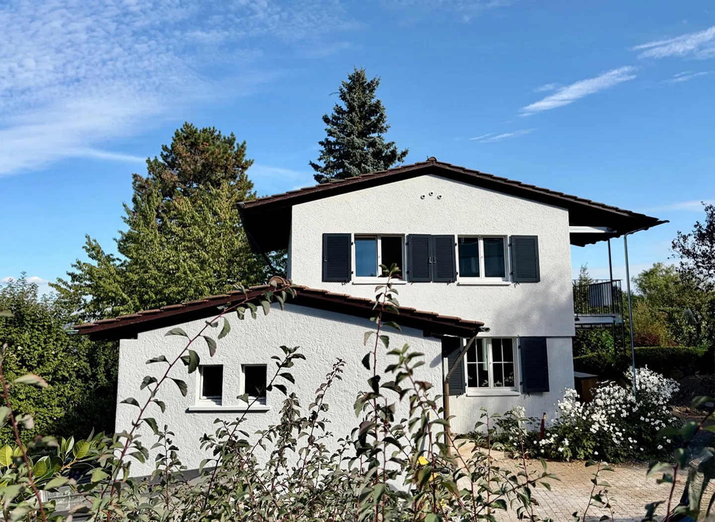Charming, newly renovated house for garden lovers - Photo 1 of 13