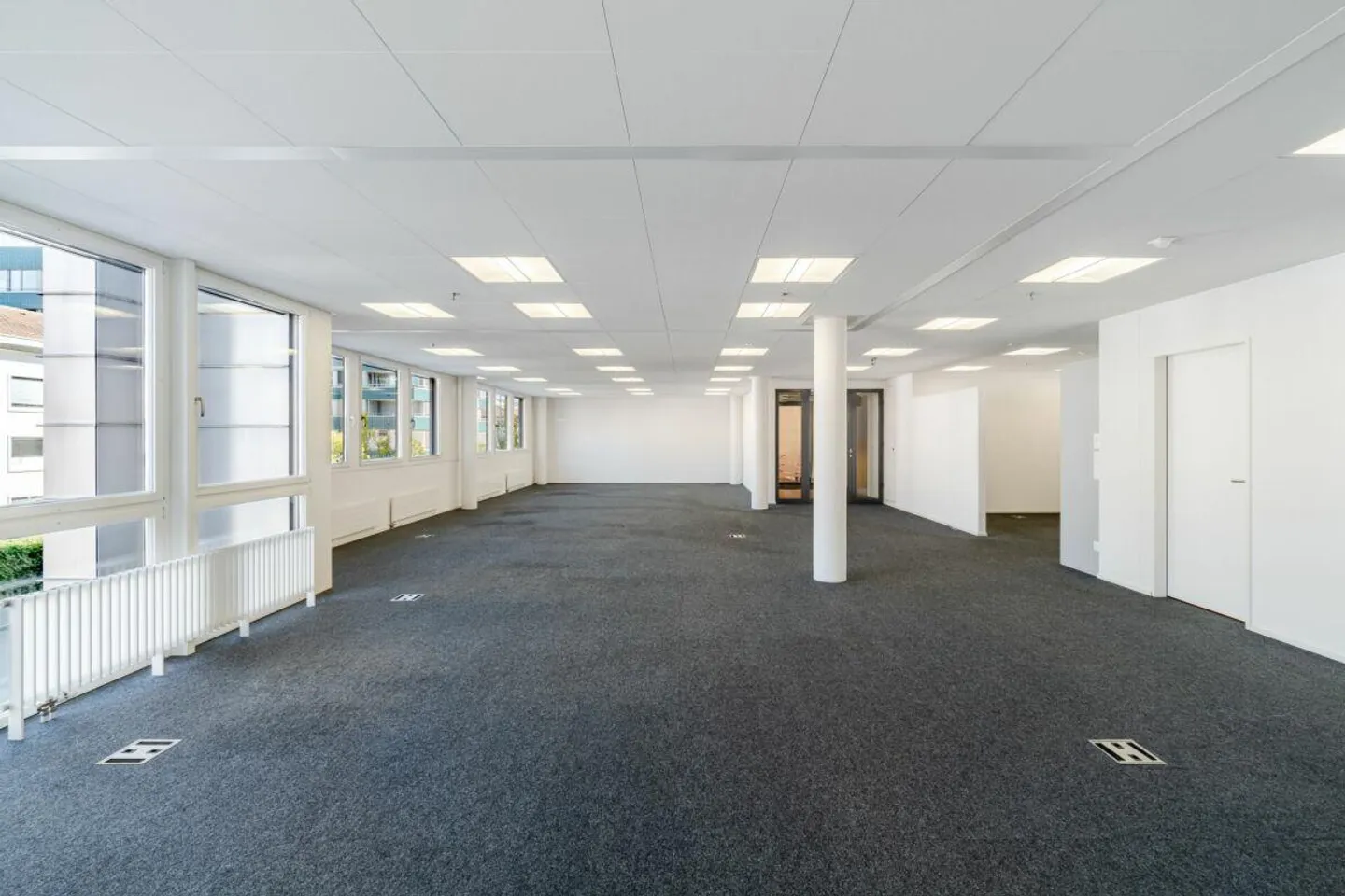 Stylish working directly at Sursee train station - Photo 6 of 8