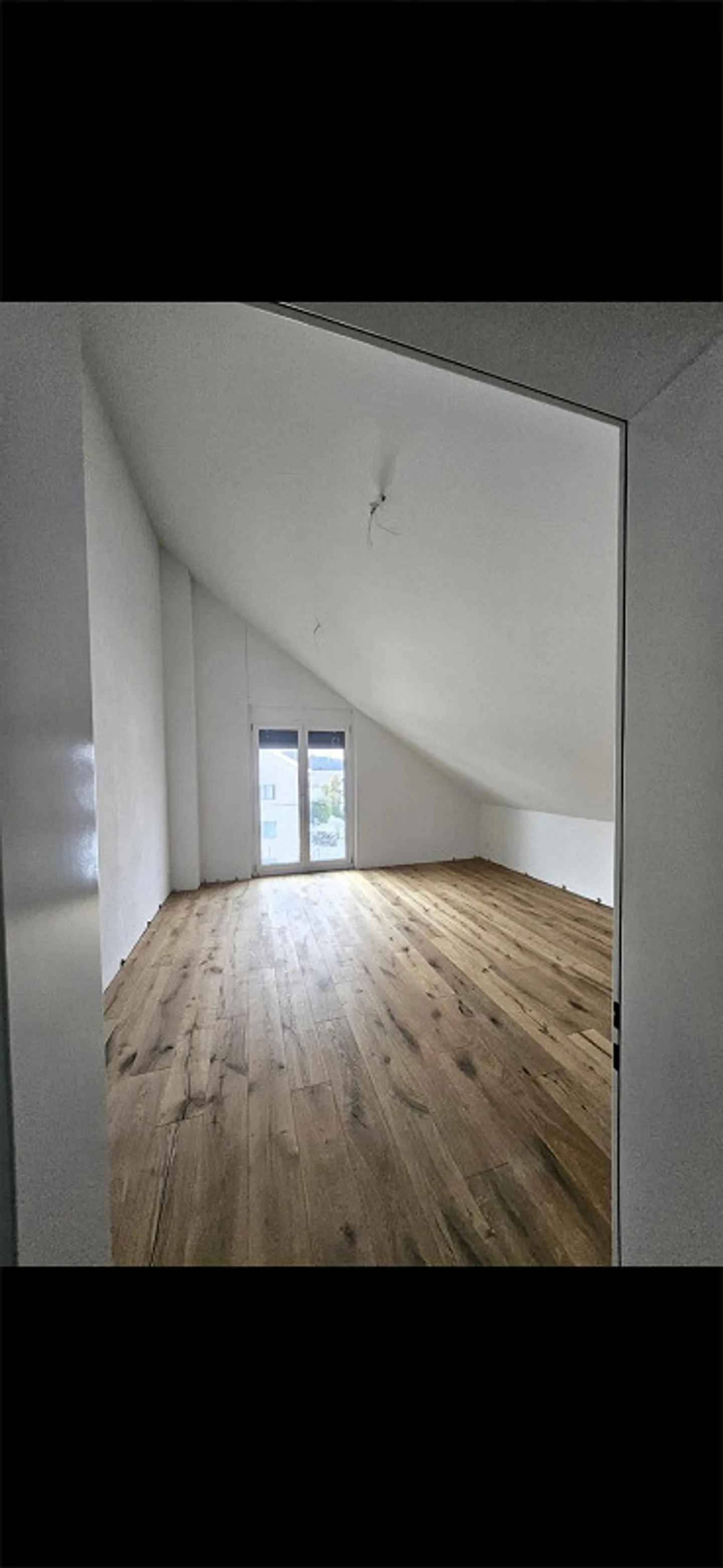 FIRST RENTAL modern 3.5 room penthouse in Münchwilen - Photo 5 of 6