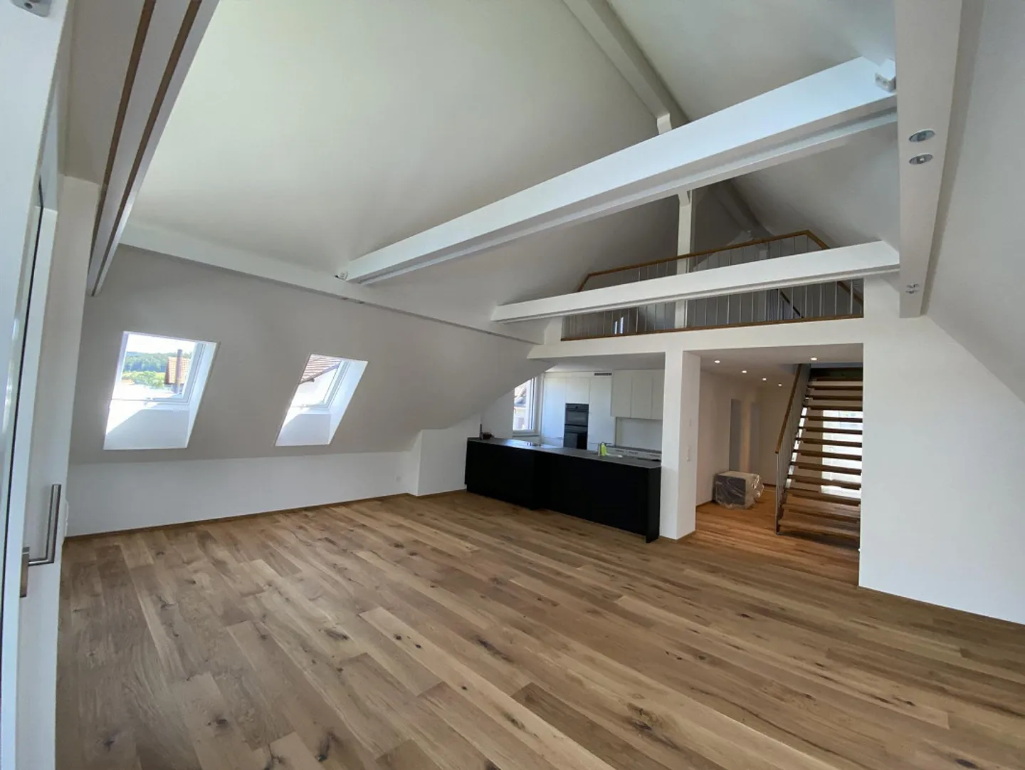 Exclusive 3.5-room penthouse apartment - Photo 1 of 4