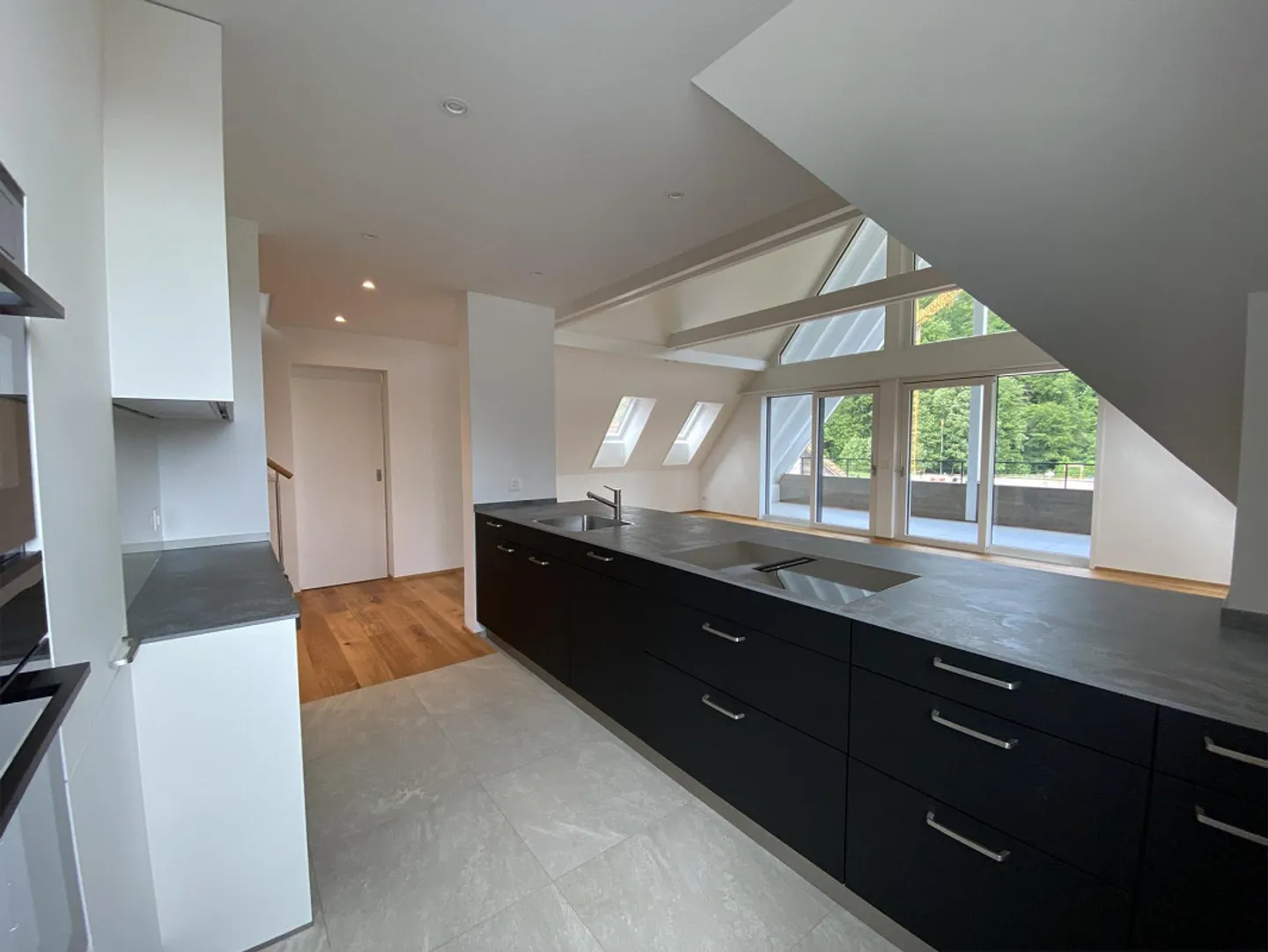 Exclusive 3.5-room penthouse apartment - Photo 4 of 4