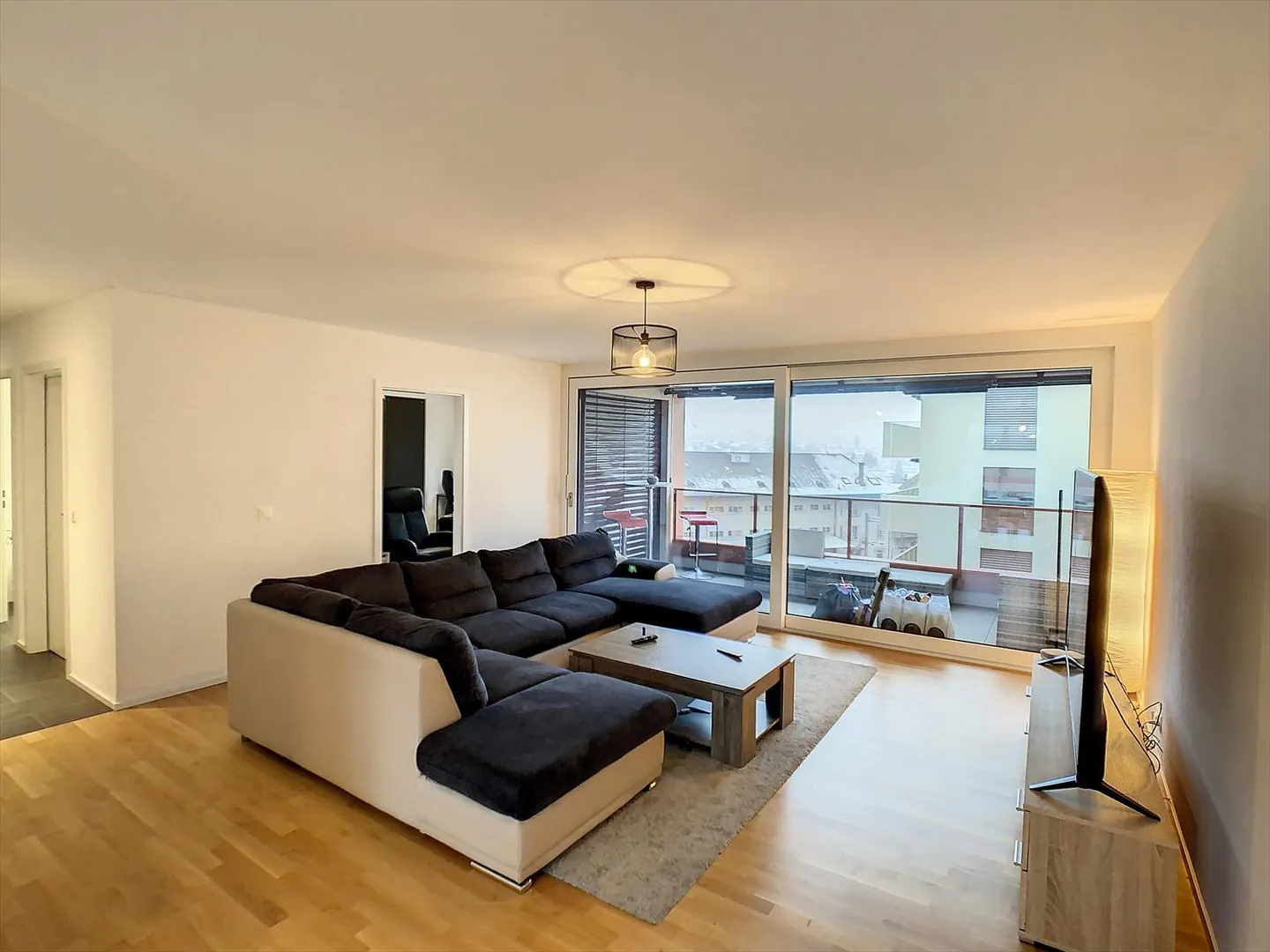 Appartement 3.5 pièces - Photo 2 sur 8