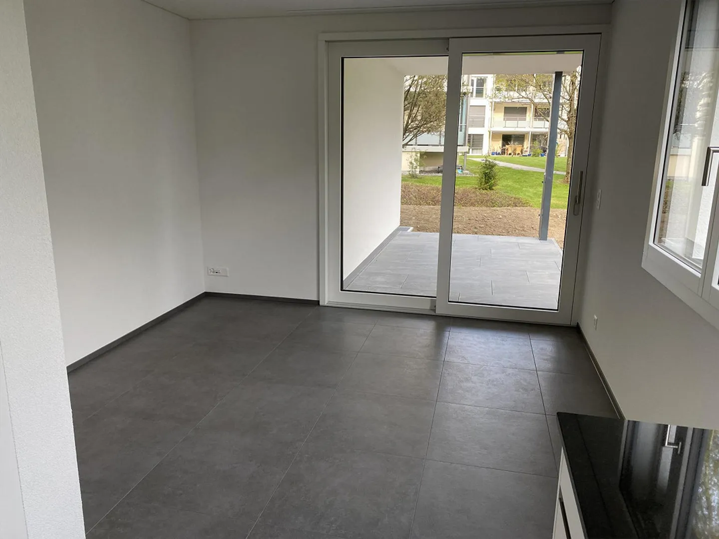 Moderno appartamento con 2 camere nel cuore di Unterägeri - Foto 1 di 5