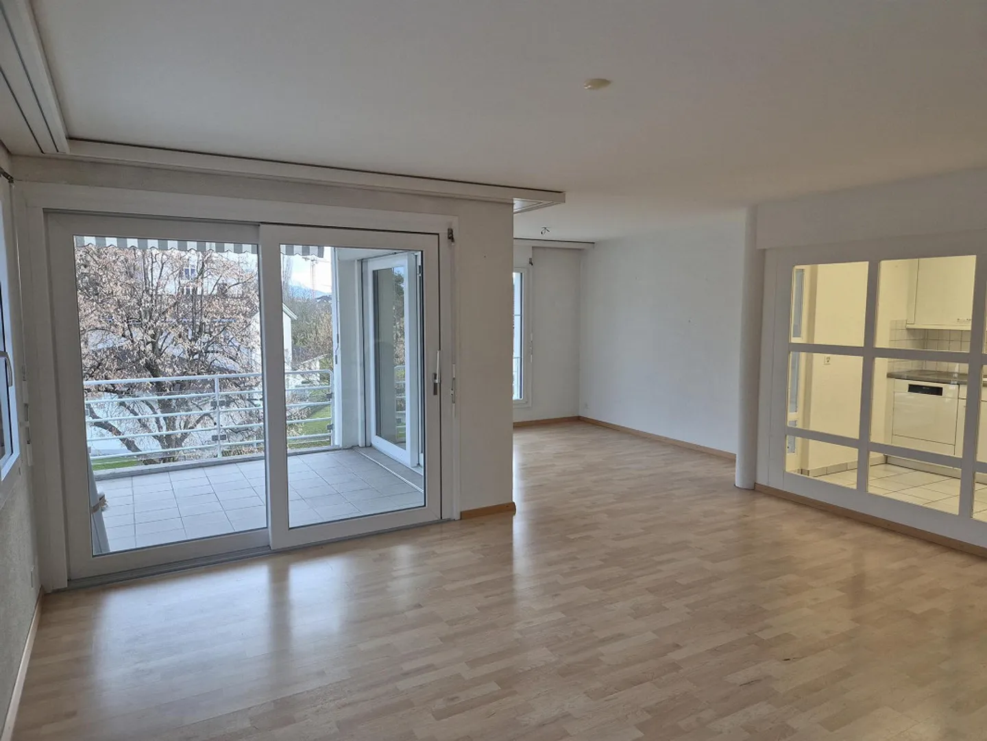 Appartamento luminoso 3.5 locali - Foto 1 di 11