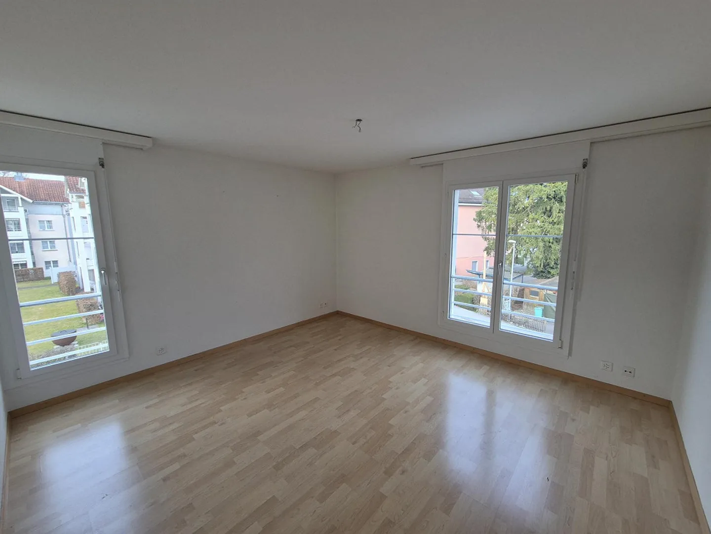 Appartamento luminoso 3.5 locali - Foto 4 di 11