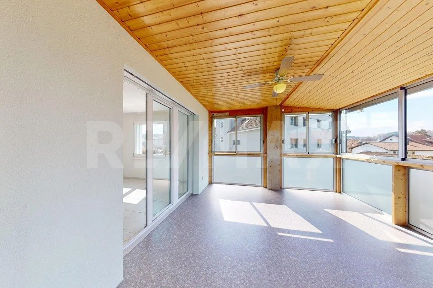 Centrale e luminoso: appartamento 4½ con giardino d'inverno - Foto 8 di 13