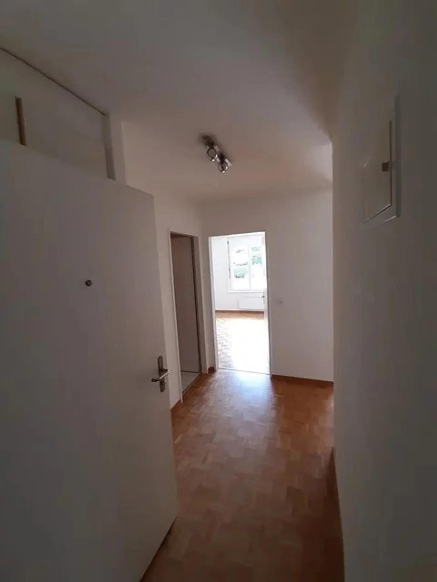 Appartamento di 2,5 locali al 1° piano - Foto 3 di 6
