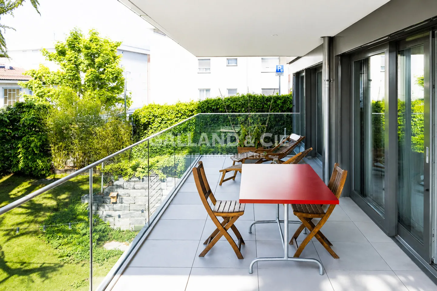 Duplex Élégant en Emplacement Privilégié - Photo 9 sur 10