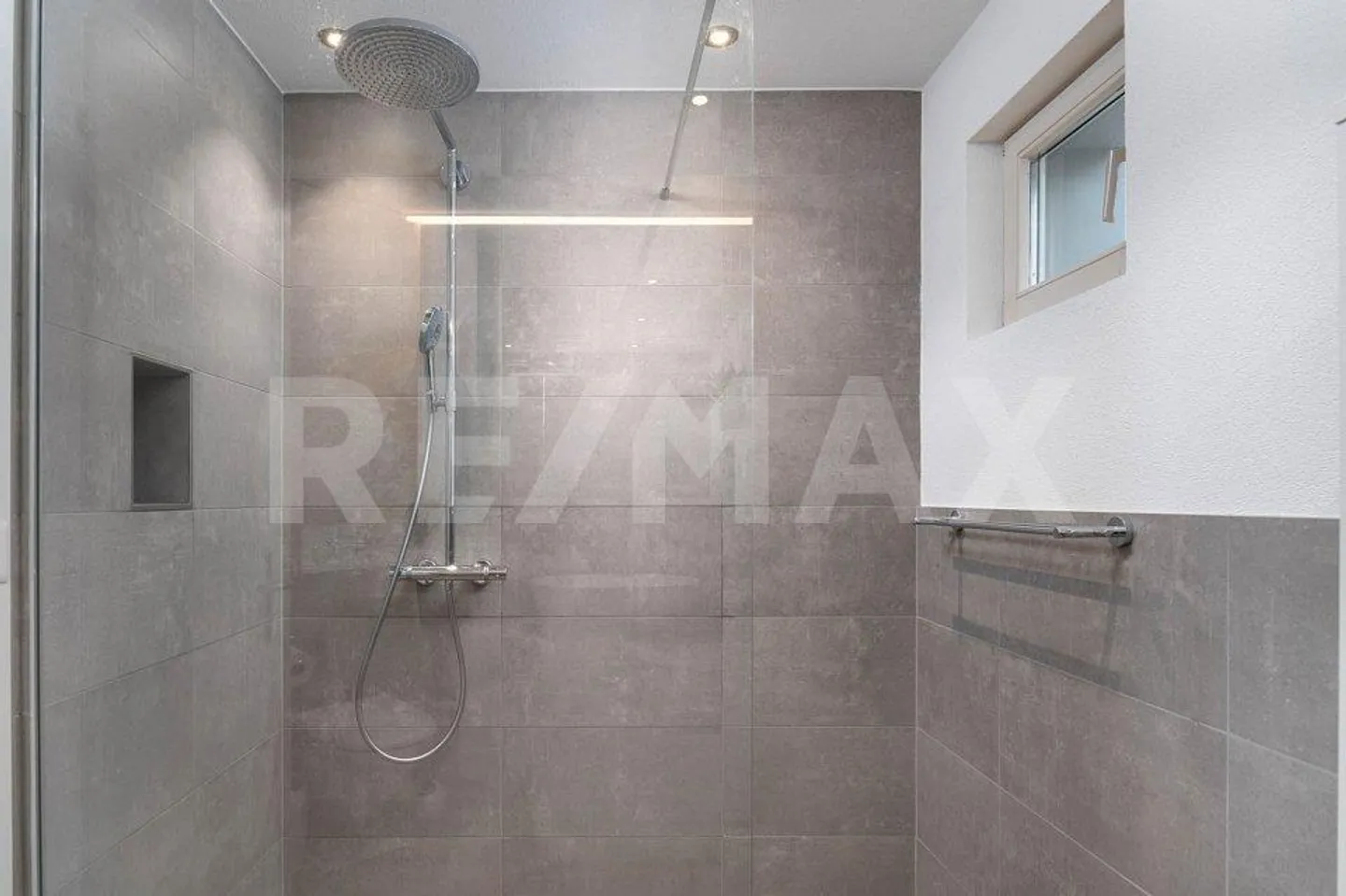 Incantevole Casa Familiare a Bauma - Foto 11 di 13