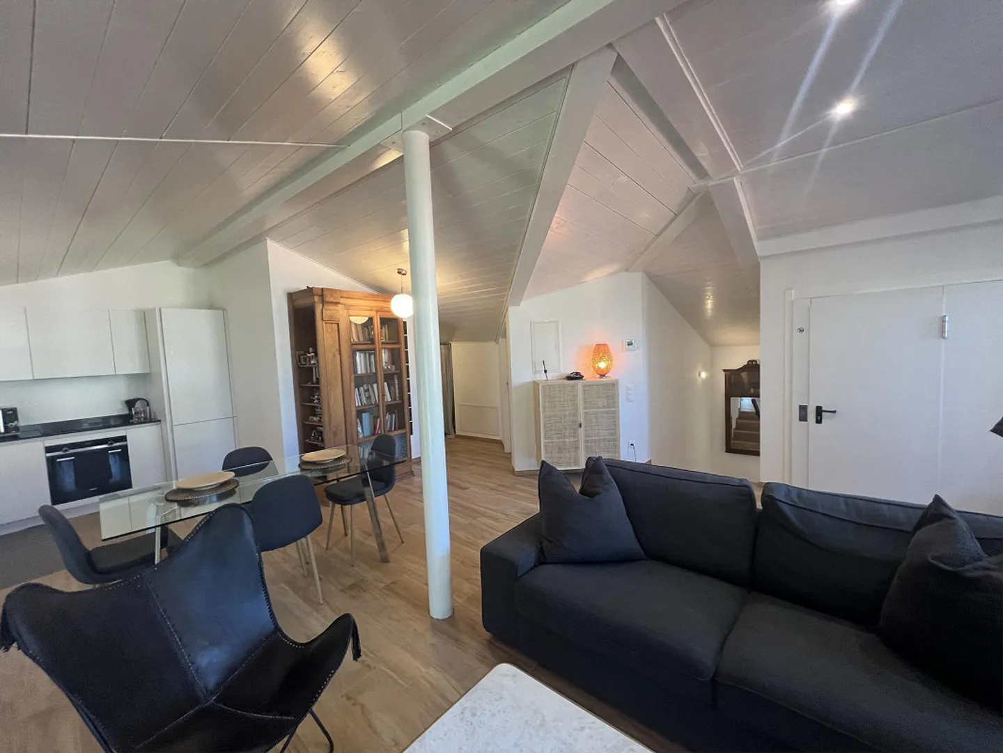 Central Riva San Vitale AND LAKE VIEW, PENTHOUSE in perfect condition - Photo 20 of 30