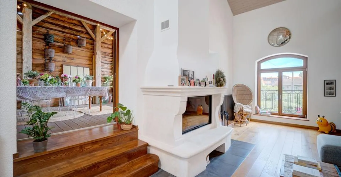Charming Renovated Village House - Photo 6 of 11