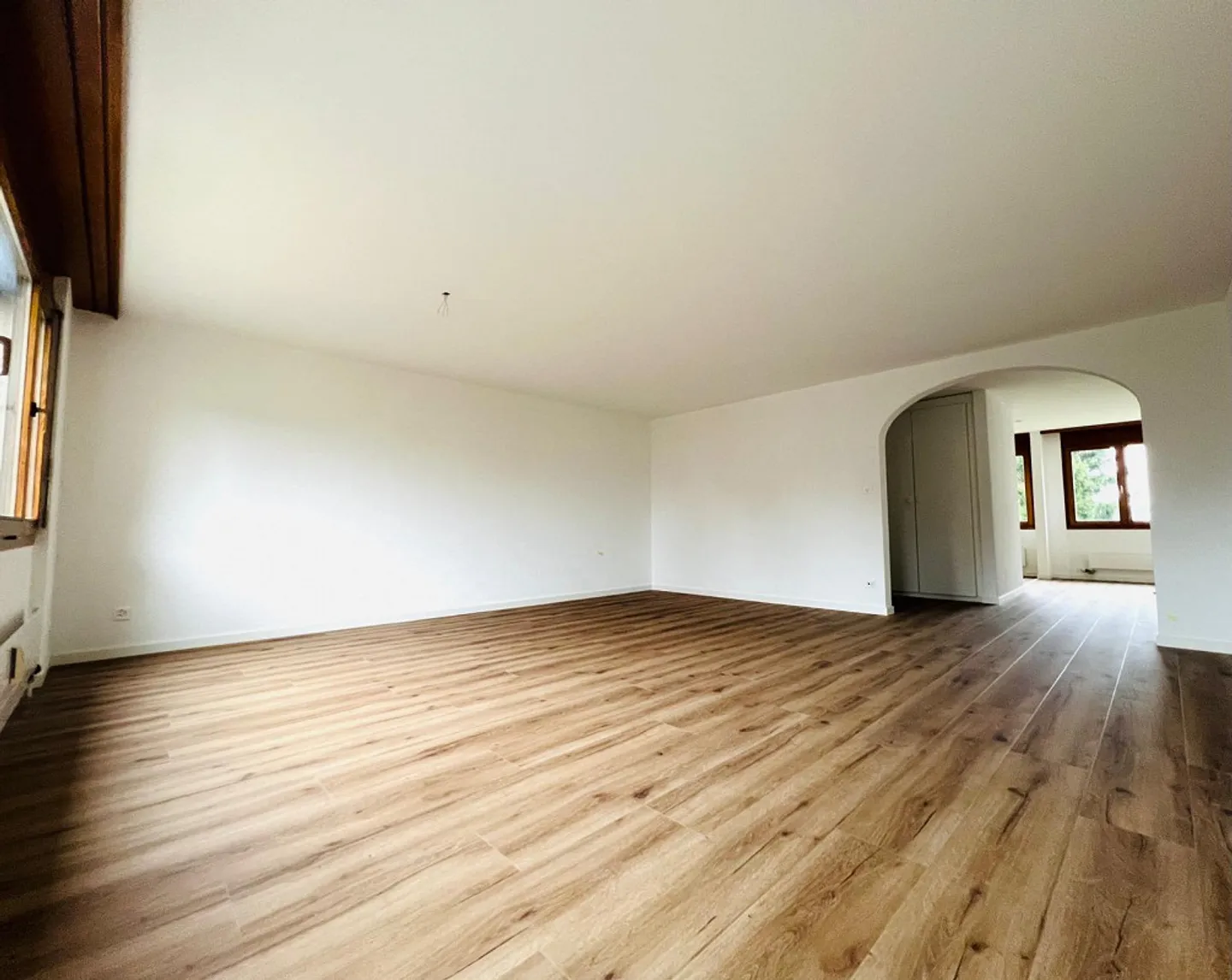 Appartement lumineux, fraîchement rénové de 3,5 pièces - Photo 4 sur 7