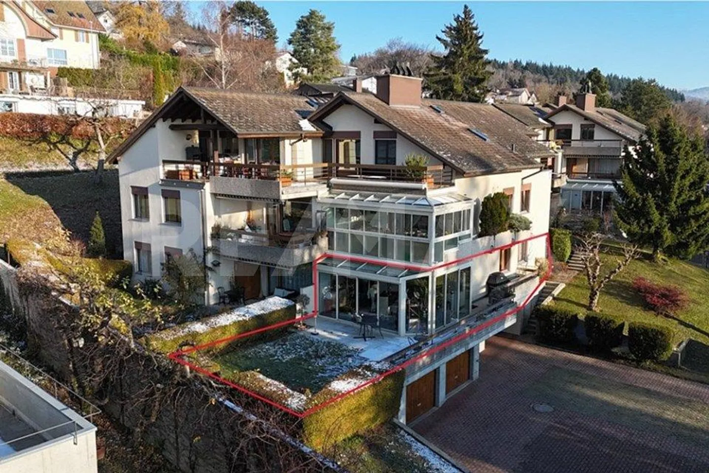 Appartement élégant de 5,5 pièces avec véranda, grande terrasse et... - Photo 2 sur 13