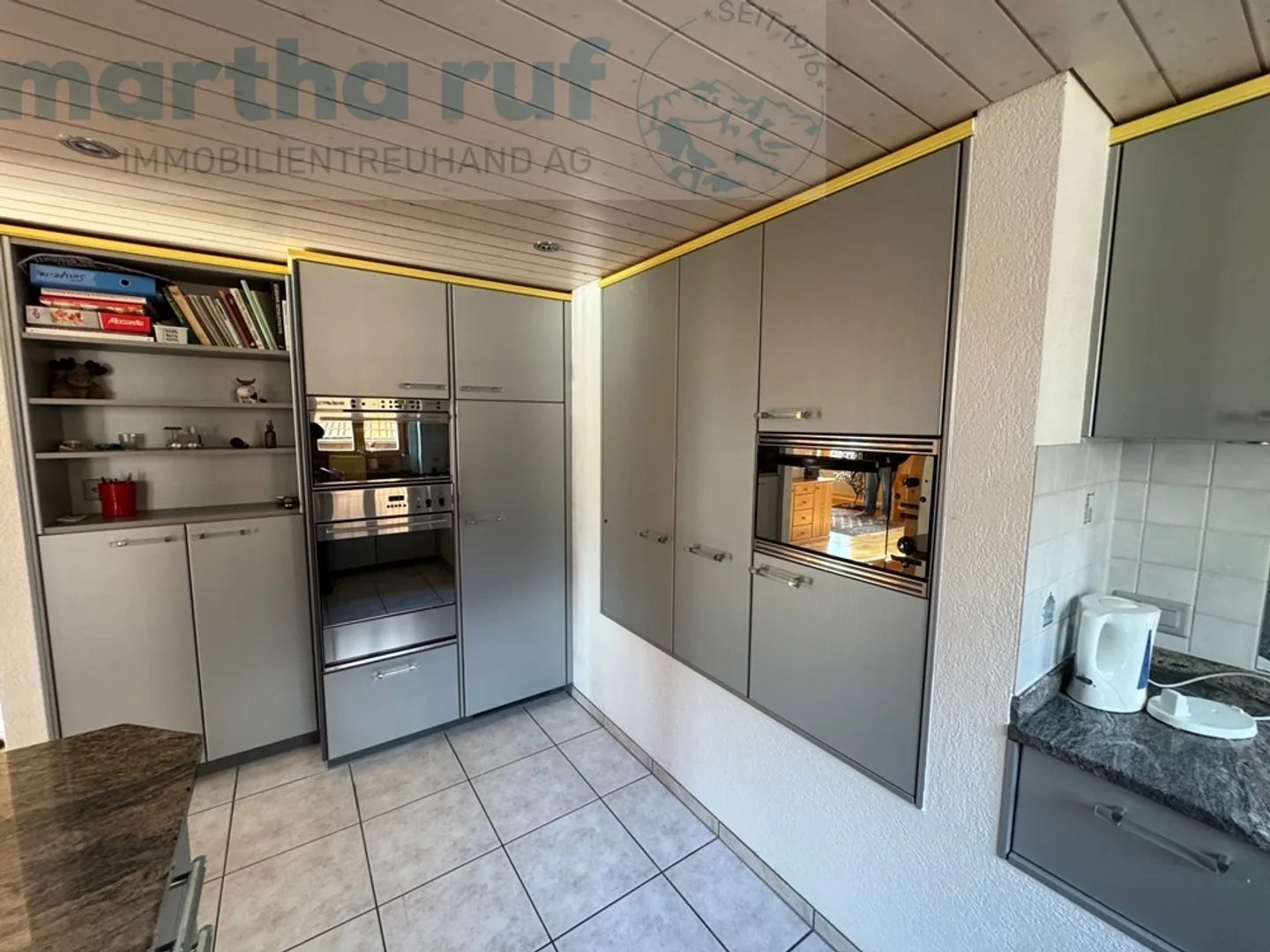 Spacious Family Home in Goldswil - Photo 5 of 15