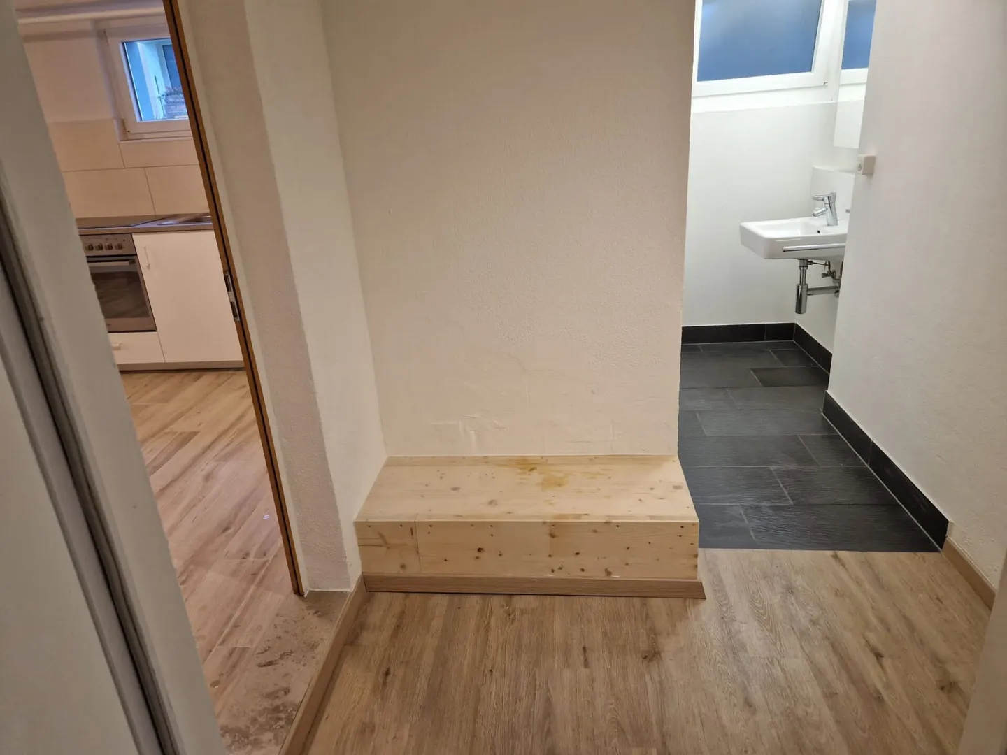 Helle Maisonette an ruhiger Lage mit Garage, Hobbyraum und Abstellplatz Kopie - Foto 5 von 11