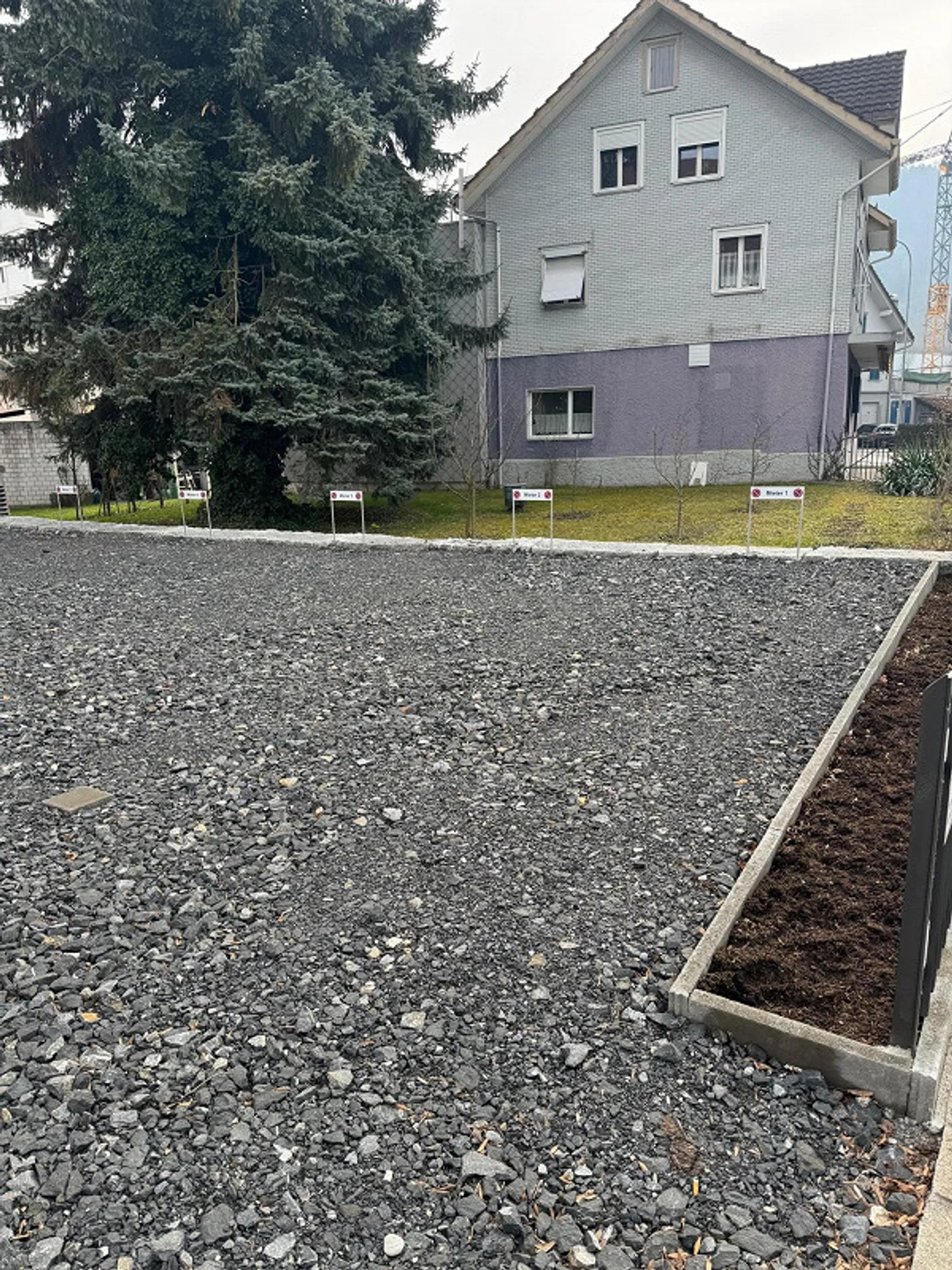 Parcheggio esterno nel centro del villaggio - Foto 2 di 2