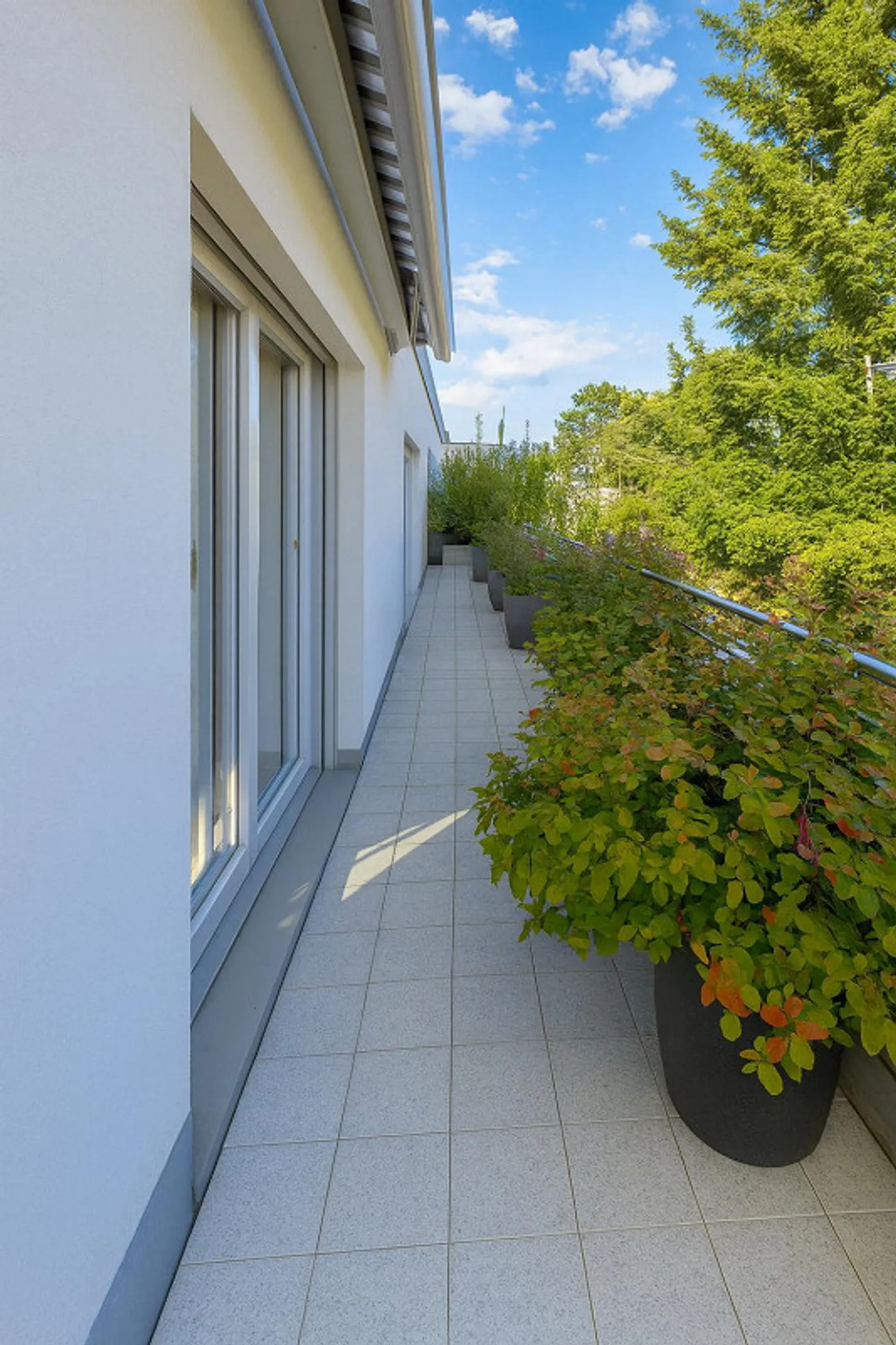 3.5-room penthouse apartment with large terrace - Photo 7 of 10