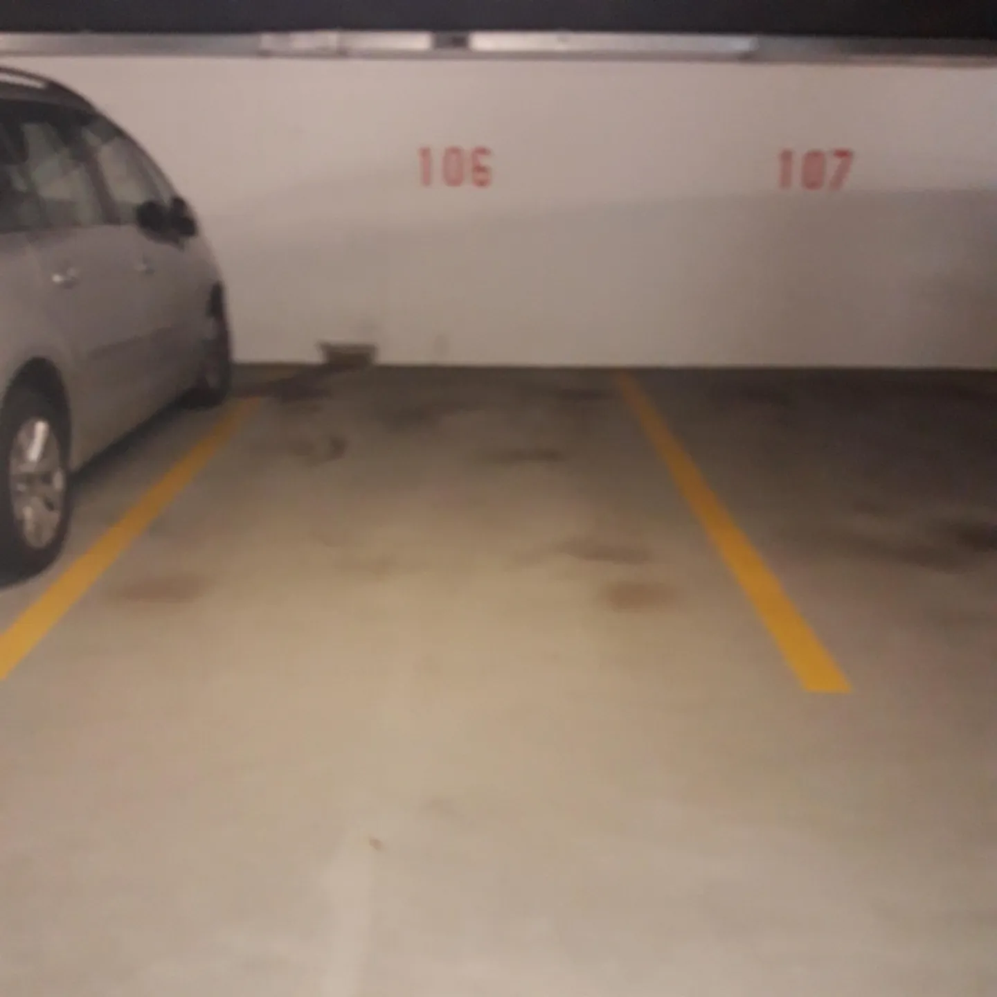 "Car parking space for small cars at Schaffhauserplatz" - Photo 3 of 4