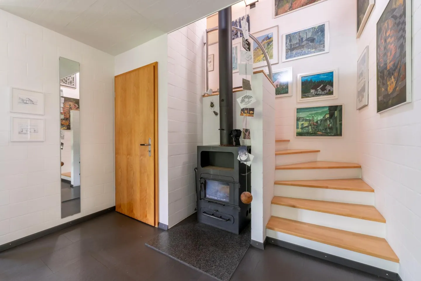 Haus 6.5 Zimmer - Foto 3 von 13