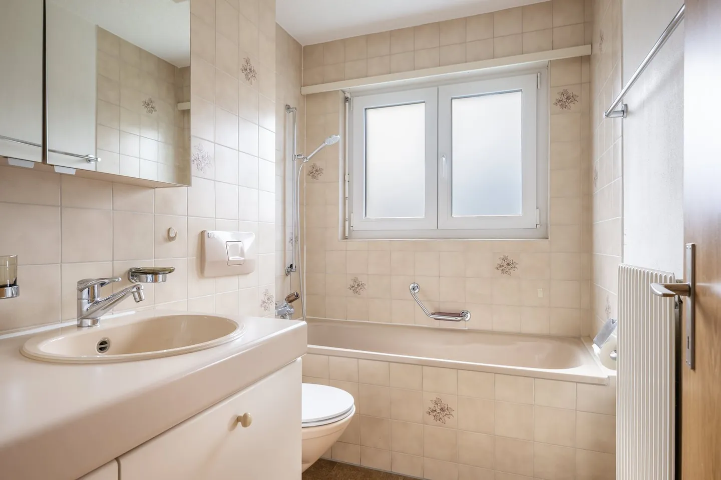 Room for New Perspectives - Your 4.5-Room Apartment for Well-Being - Photo 8 of 15