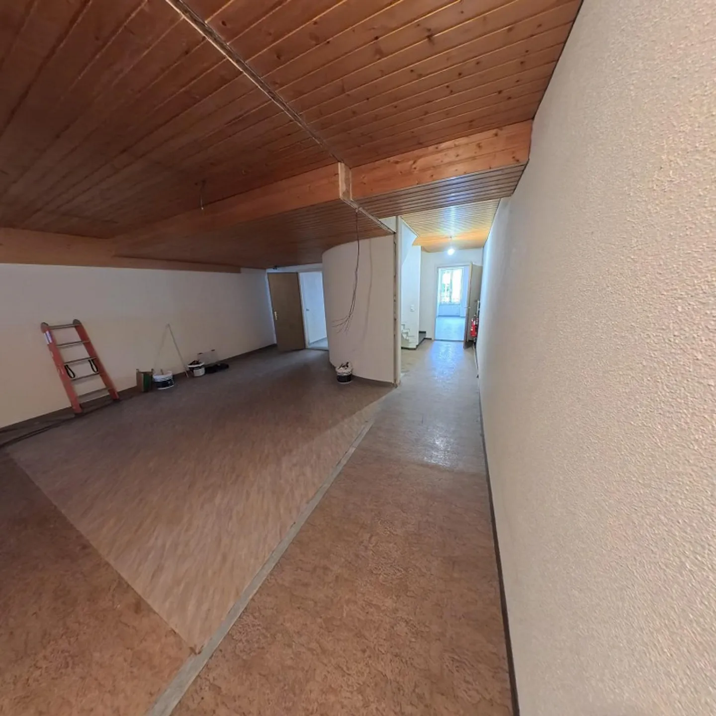 Helle Bürofläche in zentraler Lage - Foto 2 von 6