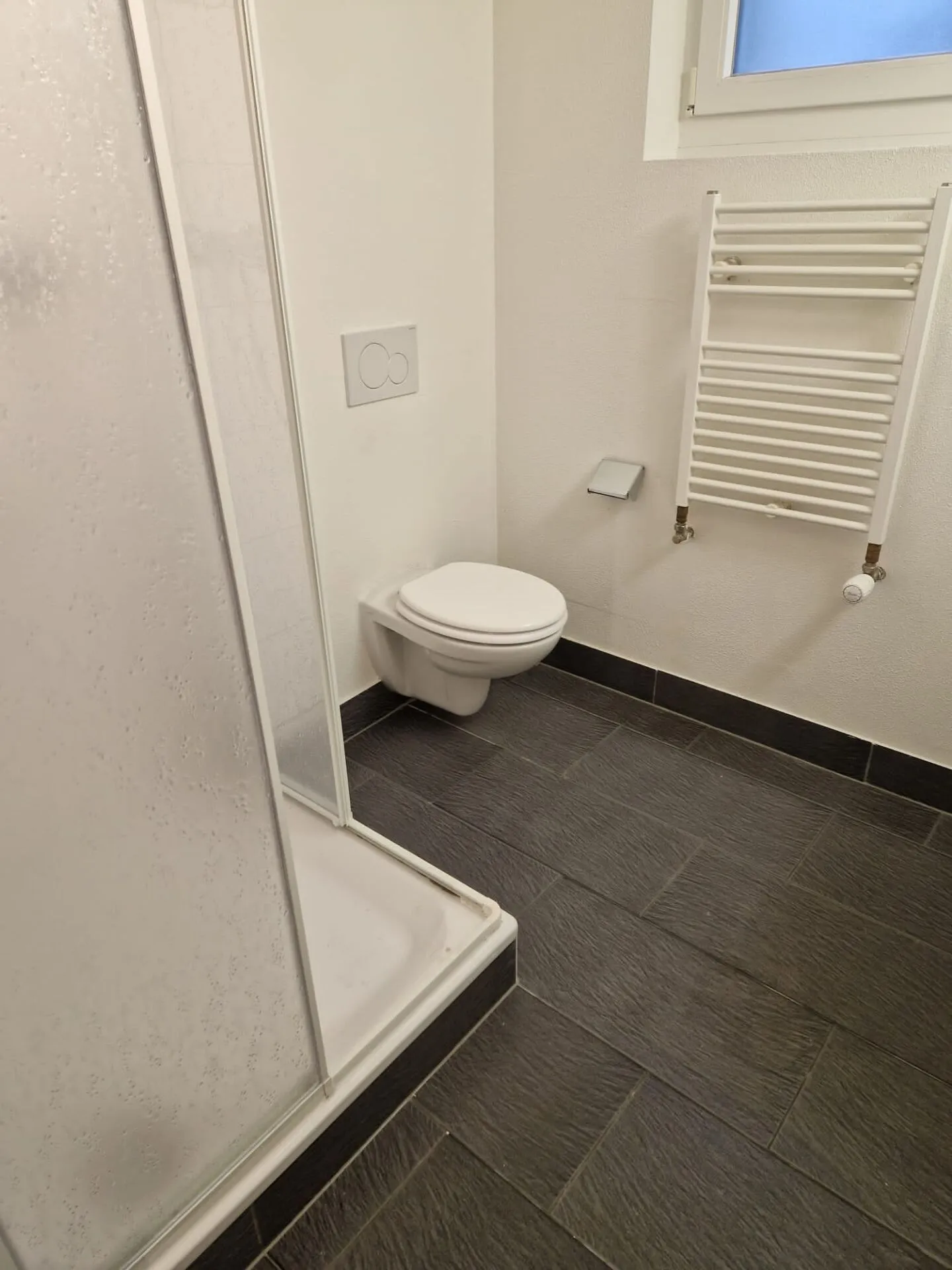 Helle Maisonette an ruhiger Lage mit Garage, Hobbyraum und Abstellplatz Kopie - Foto 9 von 11