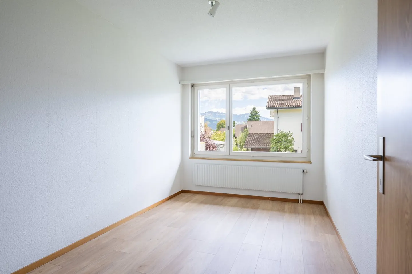 Room for New Perspectives - Your 4.5-Room Apartment for Well-Being - Photo 10 of 15