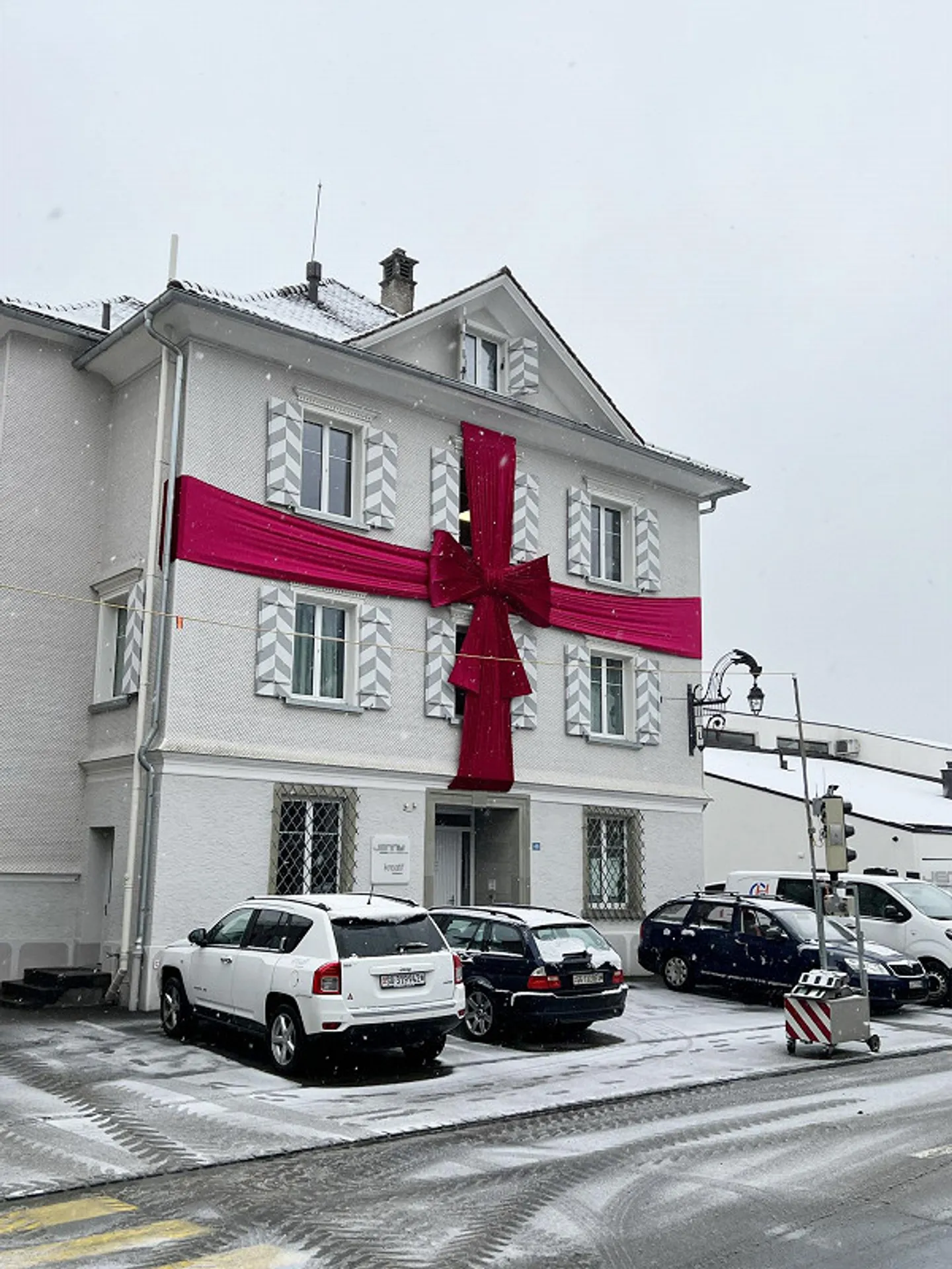 Beautiful penthouse apartment with a view - Photo 2 of 10