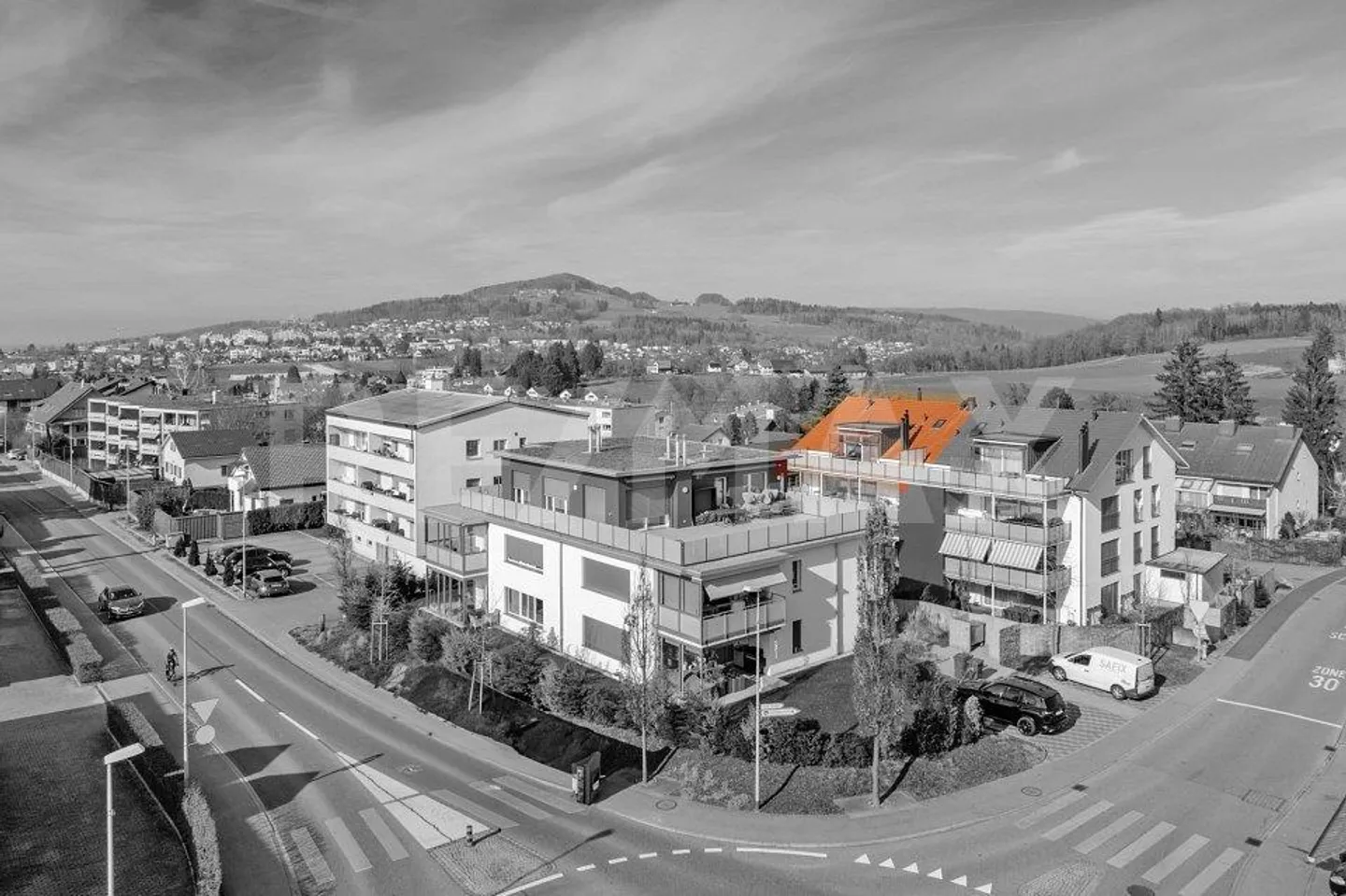 Penthouse de 3,5 pièces dans un bon emplacement - Photo 3 sur 11